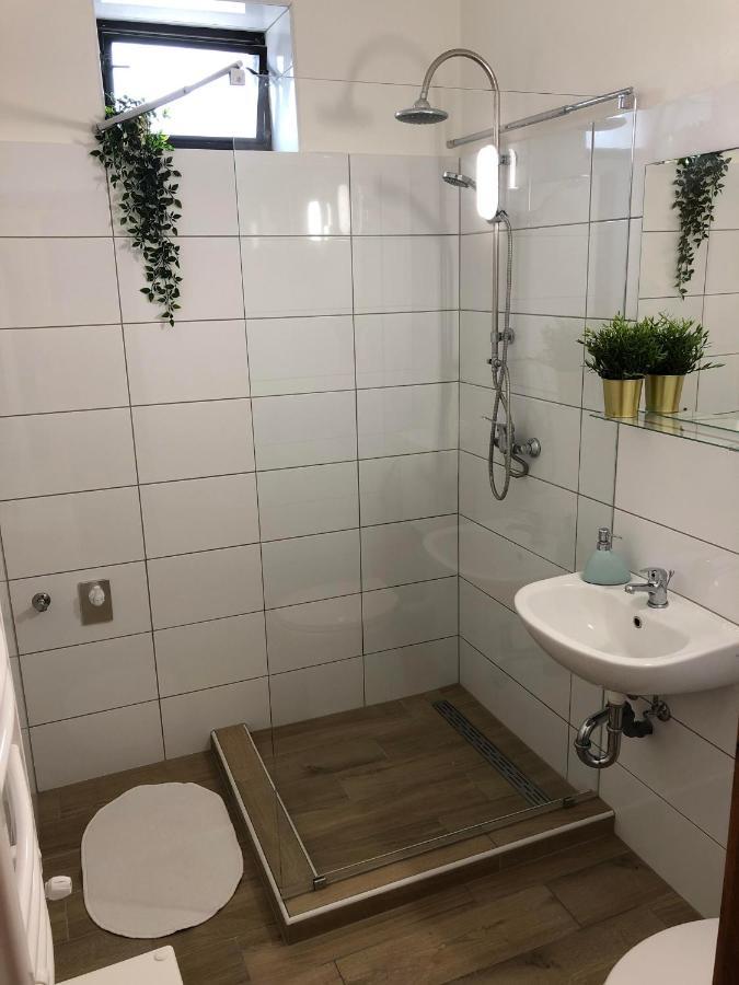 גיור L&R Apartment מראה חיצוני תמונה